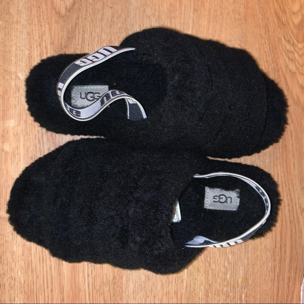 NWOT fluff yeah ugg slippers